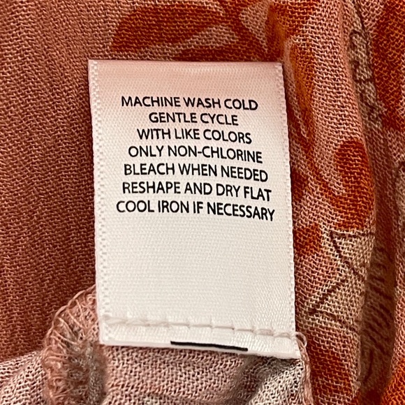 Bunulu Bohemian Style V-Neck Blouse Flowy Sleeves Embroidered Detail Size Large - Picture 5 of 7